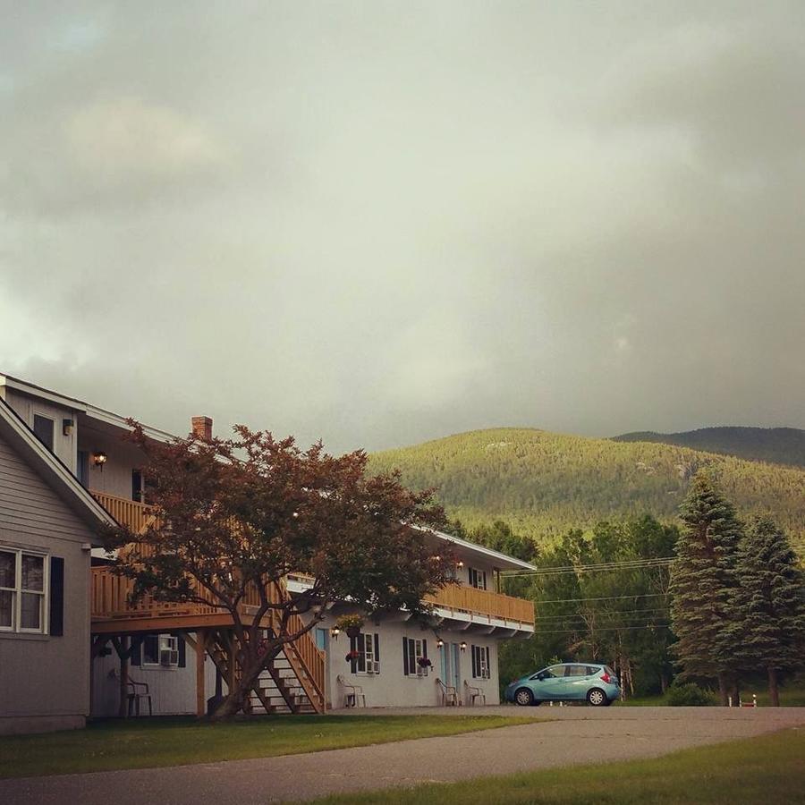 Spillover Motel And Inn Stratton Exterior photo